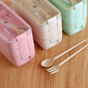 Lunchbox met 3 aparte bakjes en bestek - €17.95